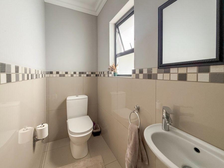 4 Bedroom Property for Sale in Melodie North West